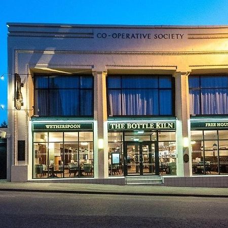 The Bottle Kiln Wetherspoon Hotel Harwich Exterior foto