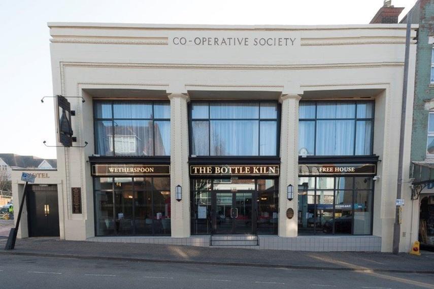 The Bottle Kiln Wetherspoon Hotel Harwich Exterior foto